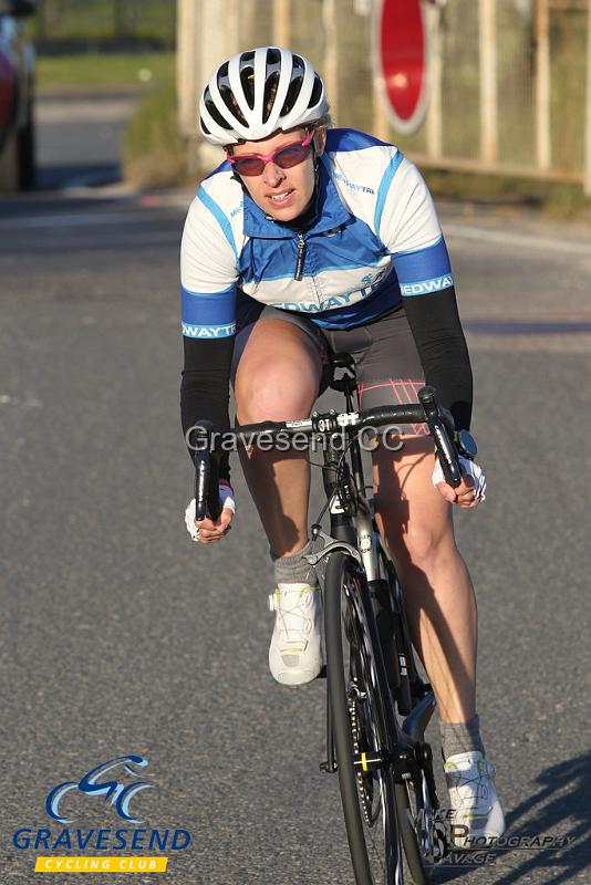 20190514-0177.jpg - Medway Tri Rider Belinda at GCC Evening 10 Time Trial 14-May-2019.  Course Q10/24 Isle of Grain, Kent.