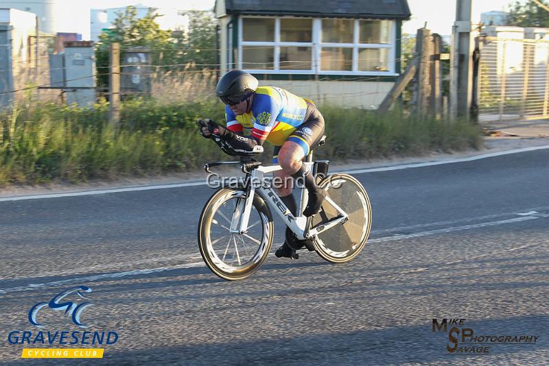 20190514-0211.jpg - Woolwich CC Rider Gary Ricks at GCC Evening 10 Time Trial 14-May-2019.  Course Q10/24 Isle of Grain, Kent.