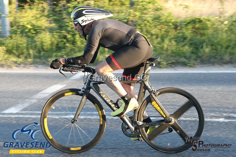 20190514-0273.jpg - VTTA Kent Rider Mike Hawkins at GCC Evening 10 Time Trial 14-May-2019.  Course Q10/24 Isle of Grain, Kent.