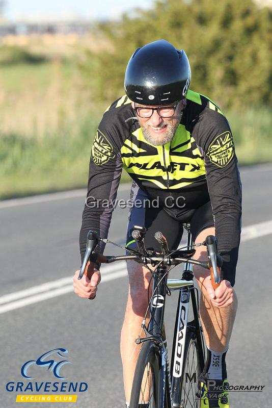20190528-0047.jpg - GCC Rider Ian Lohoar  at GCC Evening 10 Time Trial 28-May-2019.  Course Q10/24 Isle of Grain, Kent.