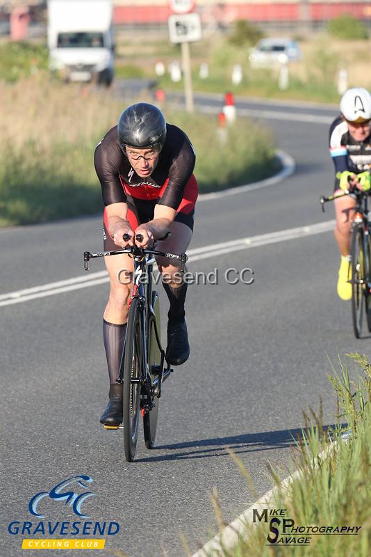 20190528-0079.jpg - GCC Rider Martin Jessup at GCC Evening 10 Time Trial 28-May-2019.  Course Q10/24 Isle of Grain, Kent.