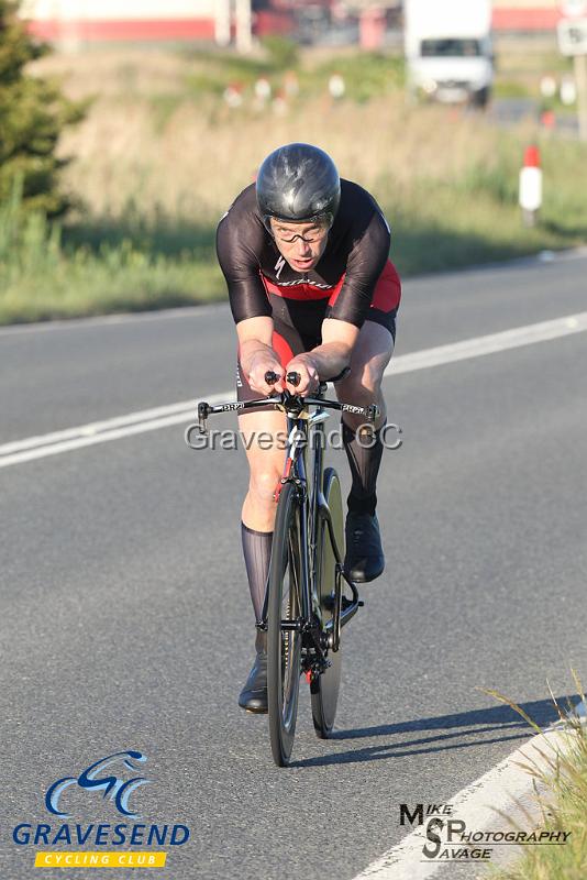 20190528-0083.jpg - GCC Rider Martin Jessup at GCC Evening 10 Time Trial 28-May-2019.  Course Q10/24 Isle of Grain, Kent.