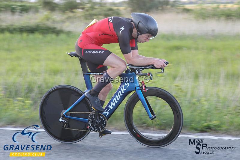20190528-0189.jpg - GCC Rider Martin Jessup at GCC Evening 10 Time Trial 28-May-2019.  Course Q10/24 Isle of Grain, Kent.