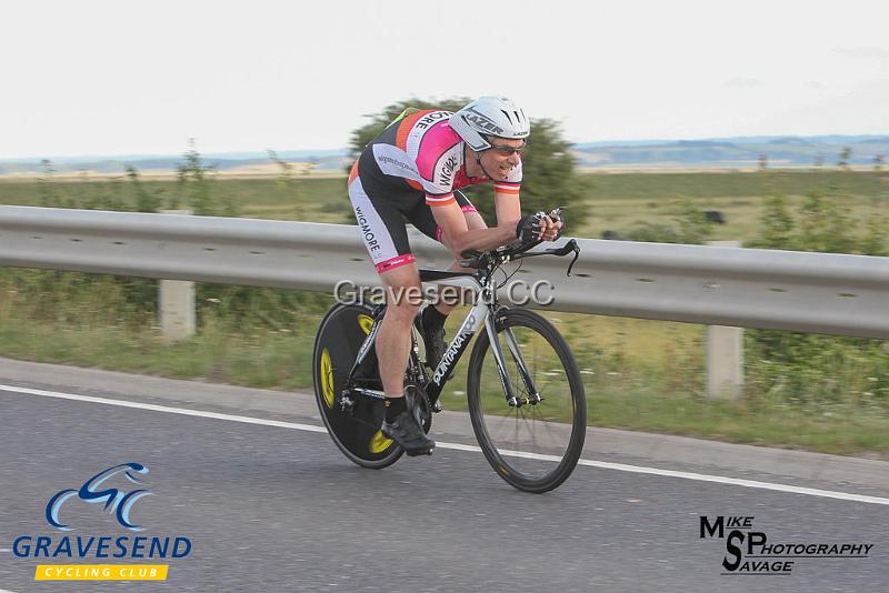 20190702-0040.jpg - Wigmore CC Rider Keith Walker at GCC Evening 10 Time Trial 02-July-2019.  Course Q10/24 Isle of Grain, Kent.