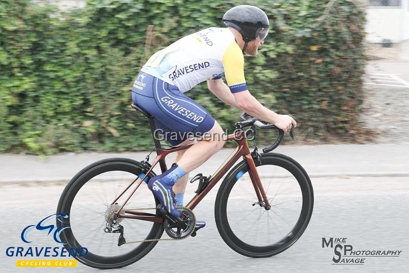20190709-0124.jpg - GCC Rider Steve Bushell at GCC Evening 10 Time Trial 09-July-2019.  Course Q10/24 Isle of Grain, Kent.