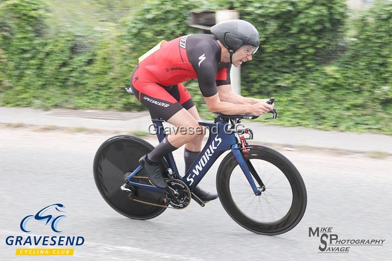 20190709-0135.jpg - GCC Rider Martin Jessup at GCC Evening 10 Time Trial 09-July-2019.  Course Q10/24 Isle of Grain, Kent.