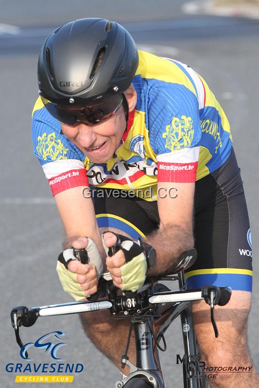 20190806-0016.jpg - Woolwich CC Rider David Farrell at GCC Evening 10 Time Trial 06-August-2019.  Course Q10/24 Isle of Grain, Kent.