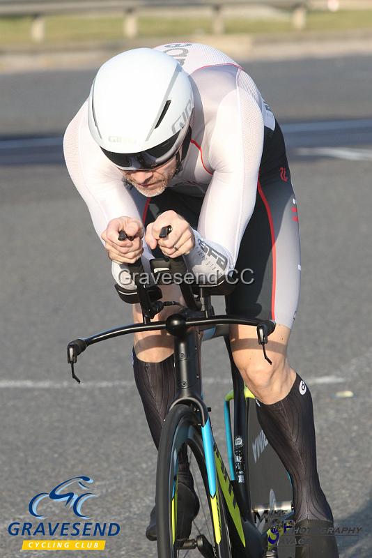 20190806-0047.jpg - Abellio SFA CC Rider Mark Baker at GCC Evening 10 Time Trial 06-August-2019.  Course Q10/24 Isle of Grain, Kent.