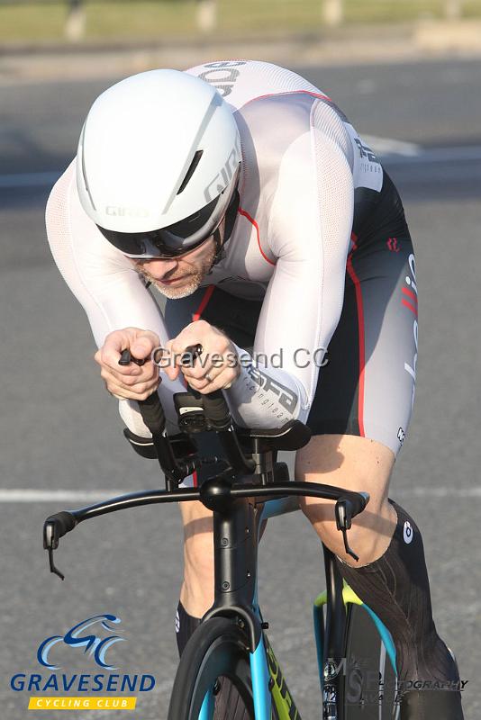 20190806-0048.jpg - Abellio SFA CC Rider Mark Baker at GCC Evening 10 Time Trial 06-August-2019.  Course Q10/24 Isle of Grain, Kent.