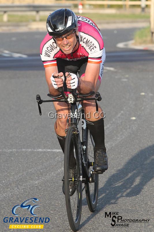20190806-0118.jpg - Wigmore CC Rider Keith Walker at GCC Evening 10 Time Trial 06-August-2019.  Course Q10/24 Isle of Grain, Kent.