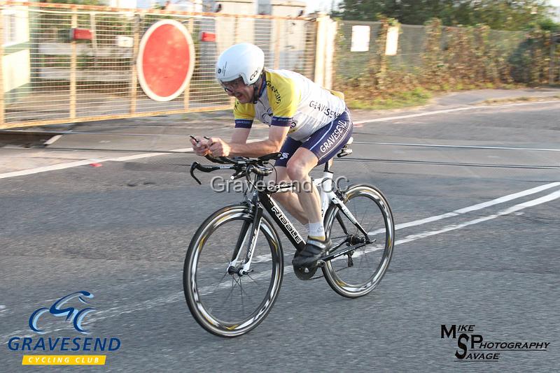 20190806-0245.jpg - GCC Rider Dave Barnes at GCC Evening 10 Time Trial 06-August-2019.  Course Q10/24 Isle of Grain, Kent.