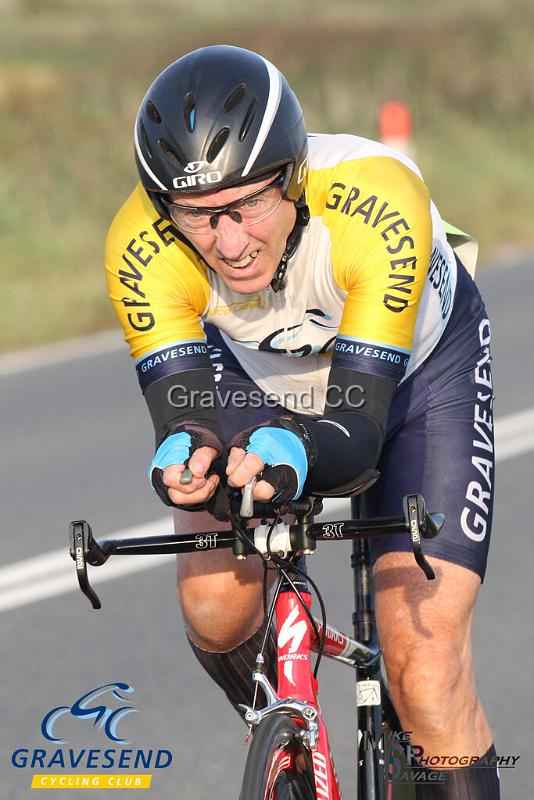20190820-0018.jpg - GCC Rider Mike Coulter at GCC Evening 10 Time Trial 20-August-2019.  Course Q10/24 Isle of Grain, Kent.