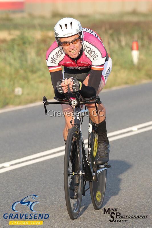 20190820-0180.jpg - Wigmore CC Rider Keith Walker at GCC Evening 10 Time Trial 20-August-2019.  Course Q10/24 Isle of Grain, Kent.