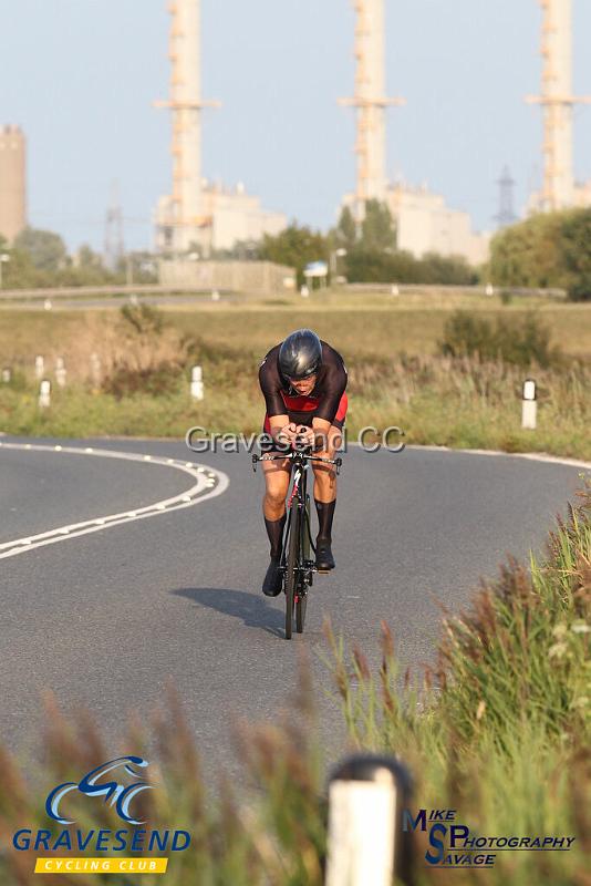 20190820-0214.jpg - GCC Rider Martin Jessup at GCC Evening 10 Time Trial 20-August-2019.  Course Q10/24 Isle of Grain, Kent.