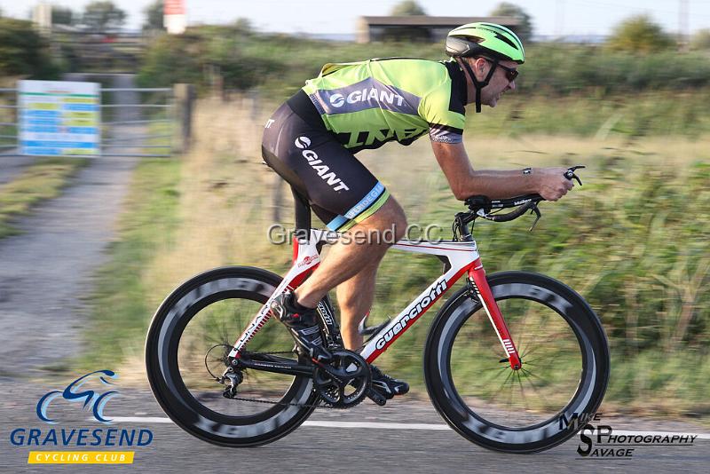 20190820-0295.jpg - Swale Tri Rider Chris Jessup at GCC Evening 10 Time Trial 20-August-2019.  Course Q10/24 Isle of Grain, Kent.