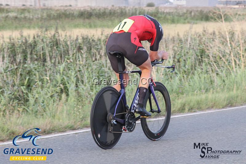 20190820-0419.jpg - GCC Rider Martin Jessup at GCC Evening 10 Time Trial 20-August-2019.  Course Q10/24 Isle of Grain, Kent.