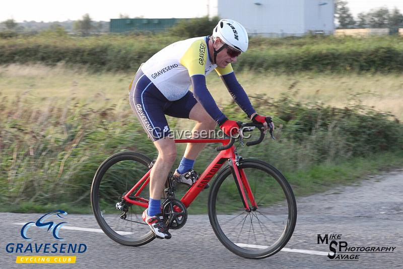 20190820-0450.jpg - GCC Rider Mike Harrington at GCC Evening 10 Time Trial 20-August-2019.  Course Q10/24 Isle of Grain, Kent.