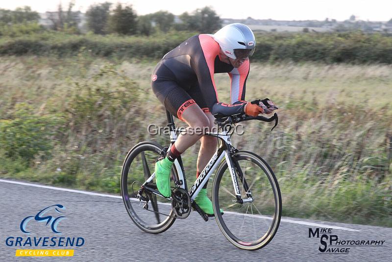 20190820-0484.jpg - Wigmore CC Rider David Bishop at GCC Evening 10 Time Trial 20-August-2019.  Course Q10/24 Isle of Grain, Kent.