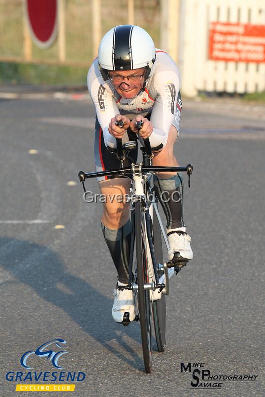 20190827-0077.jpg - Abellio SFA RT Rider Paul Fairman at GCC Evening 10 Time Trial 27-August-2019.  Course Q10/24 Isle of Grain, Kent.