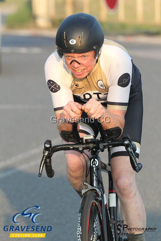 20190827-0120.jpg - PRTZ CC Rider Ross Prielipp at GCC Evening 10 Time Trial 27-August-2019.  Course Q10/24 Isle of Grain, Kent.