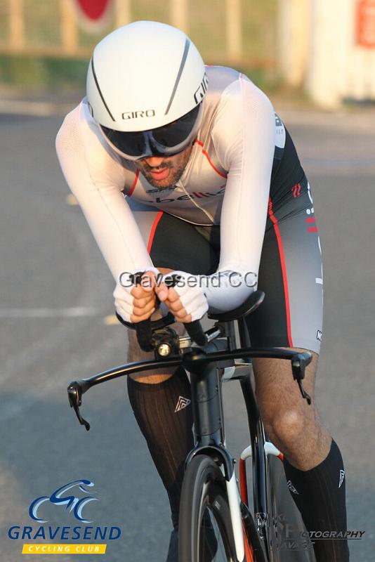 20190827-0334.jpg - Abellio SFA RT Rider Richard Jones at GCC Evening 10 Time Trial 27-August-2019.  Course Q10/24 Isle of Grain, Kent.