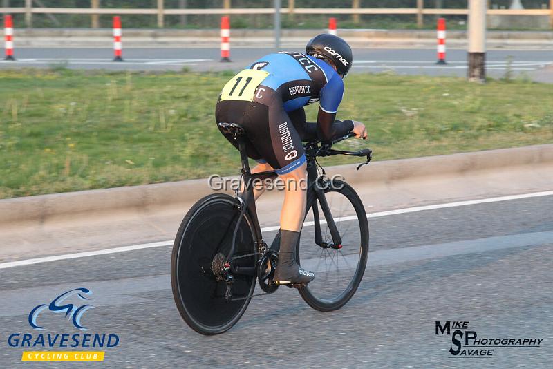 20190827-0446.jpg - Gemini BC Rider James Hawkins at GCC Evening 10 Time Trial 27-August-2019.  Course Q10/24 Isle of Grain, Kent.