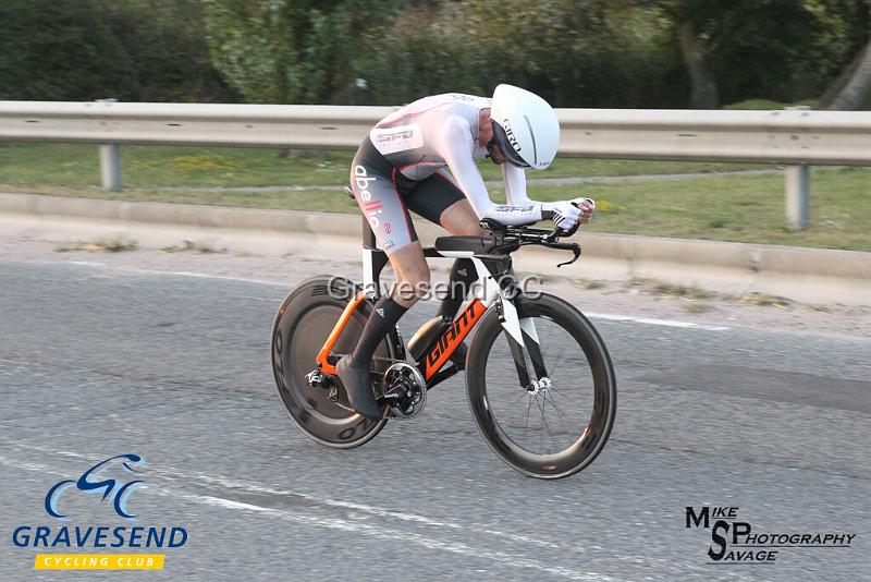 20190827-0543.jpg - Abellio SFA RT Rider Richard Jones at GCC Evening 10 Time Trial 27-August-2019.  Course Q10/24 Isle of Grain, Kent.